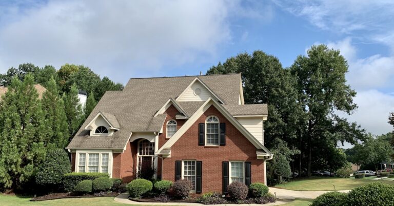 Florida homeowner choosing to sell house fast for cash to Homeinc
